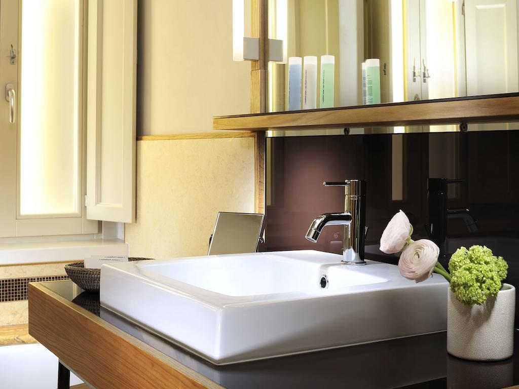 Hotel Mario De' Fiori 37 Rome